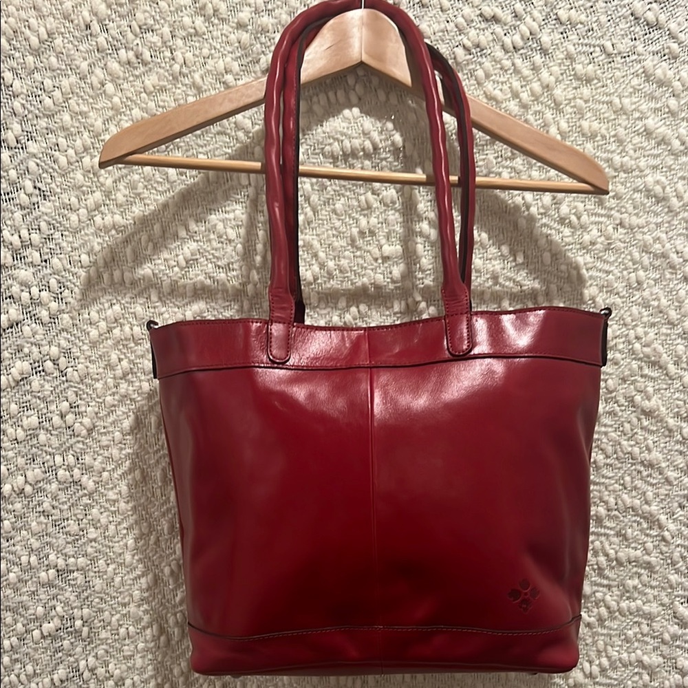 New with Tags Patricia Nash Distressed Leather Mallory Tote Color Scarlet